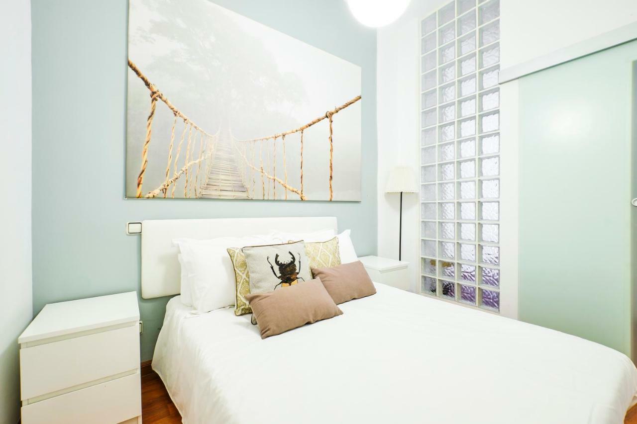 Puerta Del Sol Boutique Apartman Madrid Kültér fotó