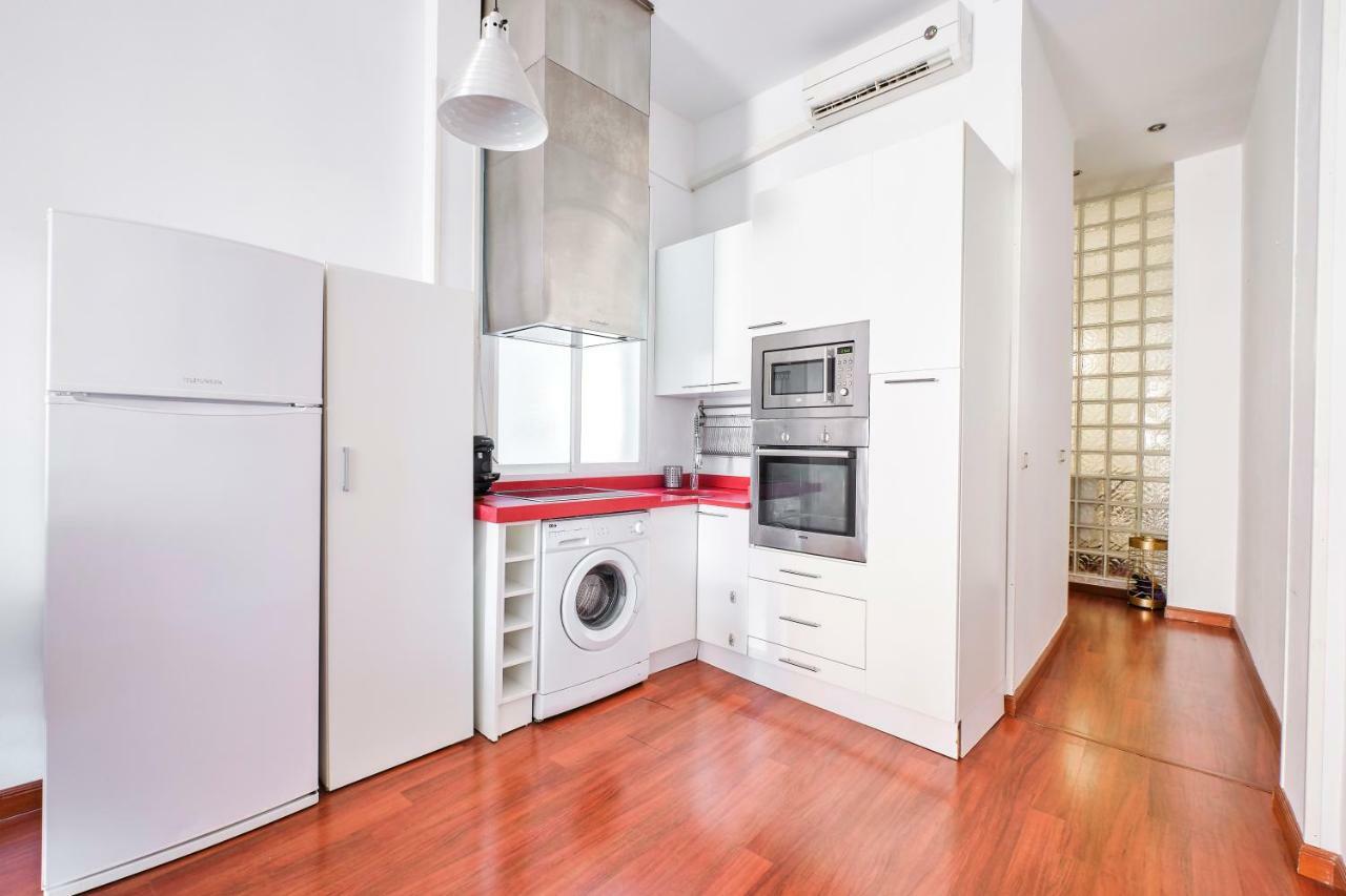 Puerta Del Sol Boutique Apartman Madrid Kültér fotó
