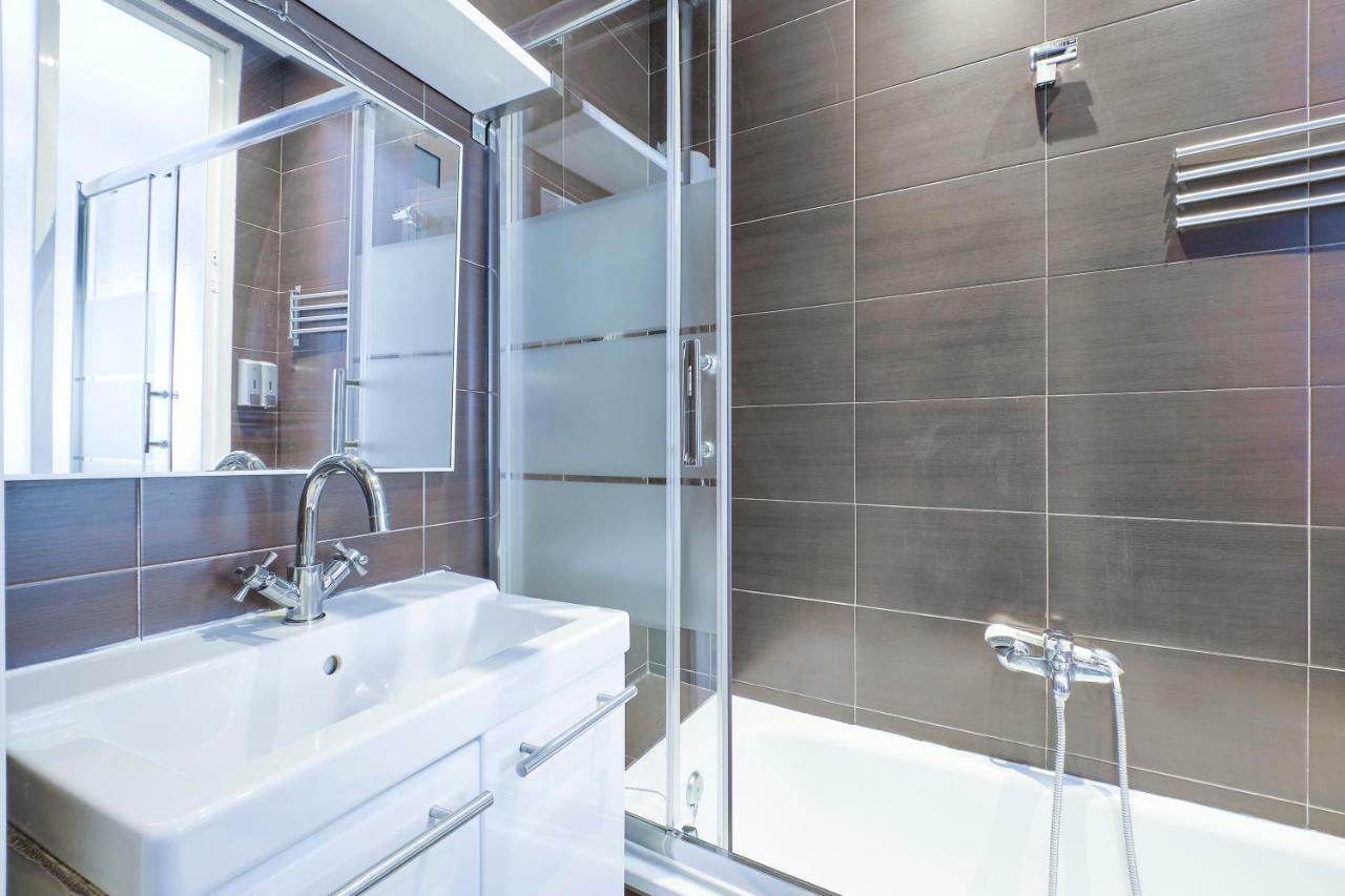 Puerta Del Sol Boutique Apartman Madrid Kültér fotó